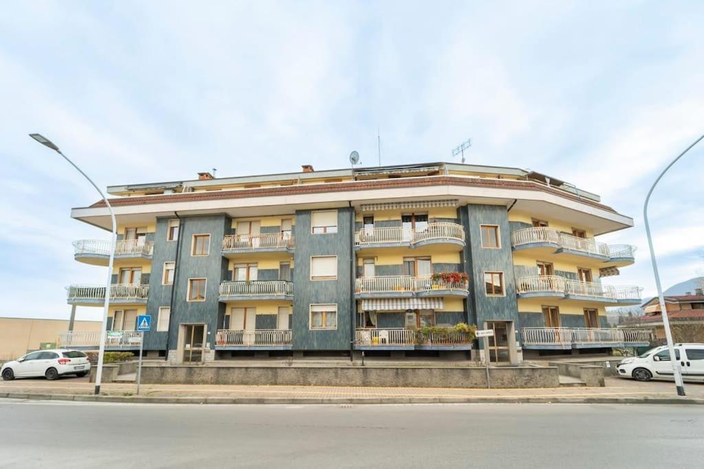 Bella Borgo Apartment Borgo San Dalmazzo Luaran gambar
